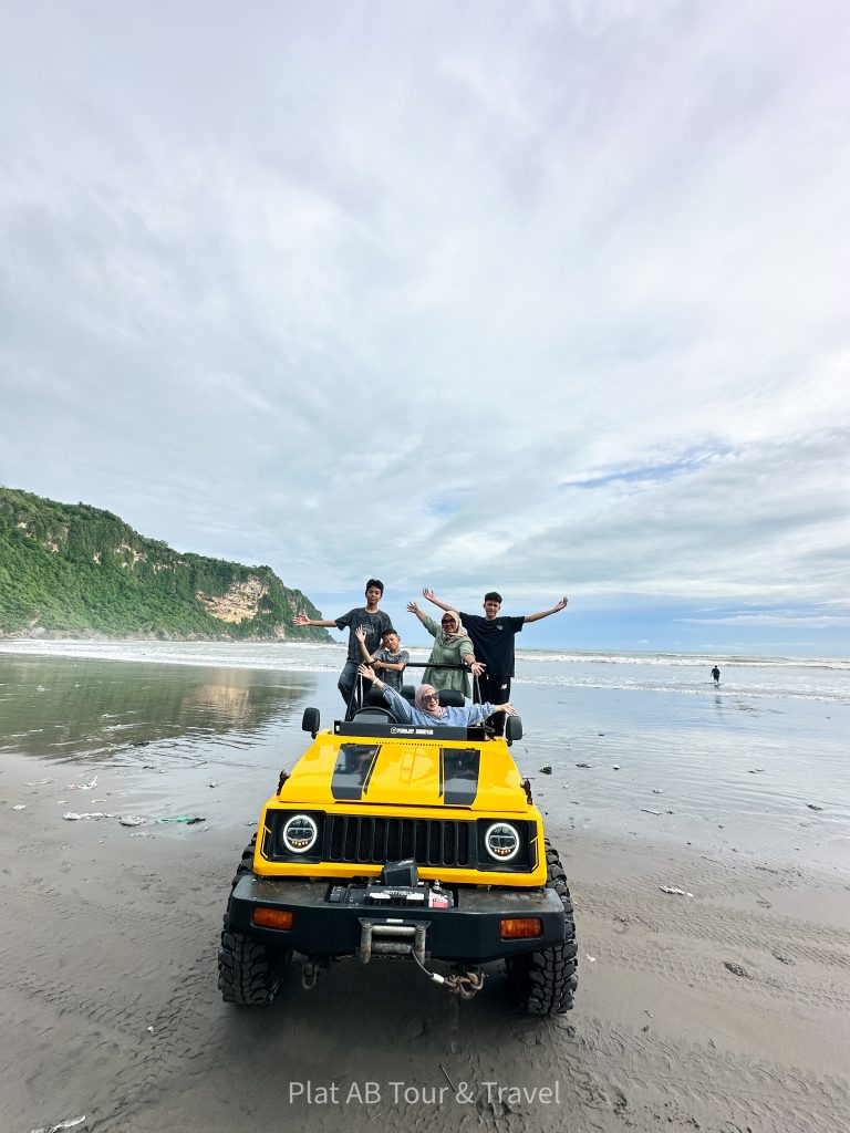 Jeep parangtritis